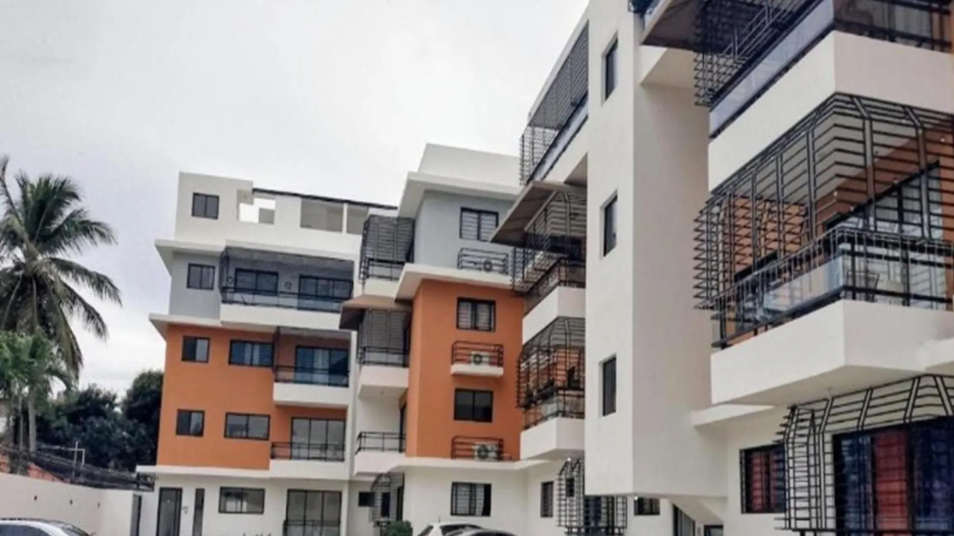 Hermoso Apartamento De Tres Habitaciones La Viva